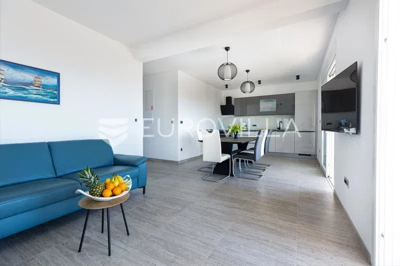 Kaštela, newly built house with swimming pool, fireplace and sea view – 3