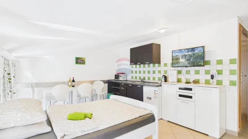 Crikvenica, center – three apartments 200 meters from the sea – 3