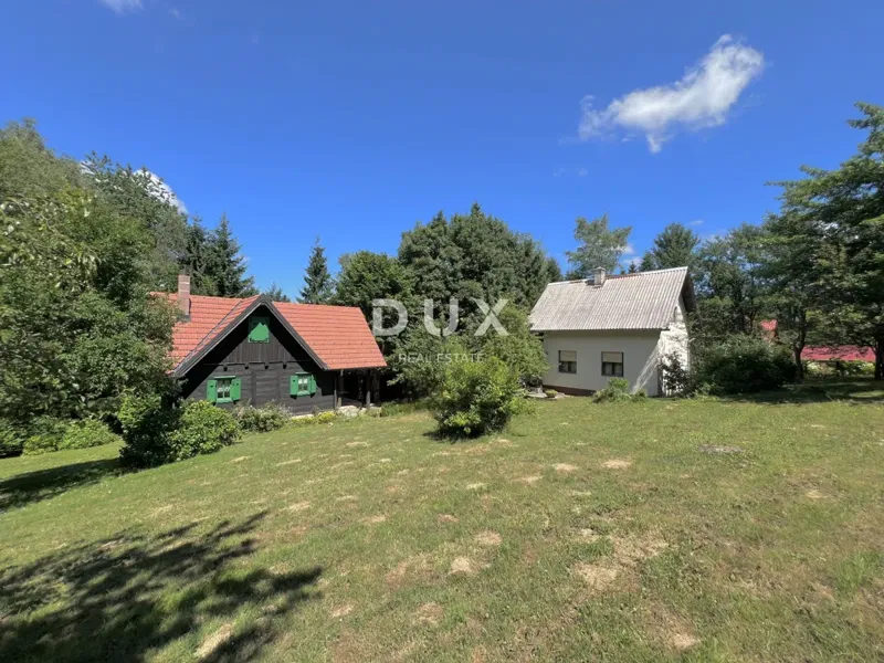 GORSKI KOTAR, HLEVCI – zwei Häuser auf einem Grundstück von 2.869 m²