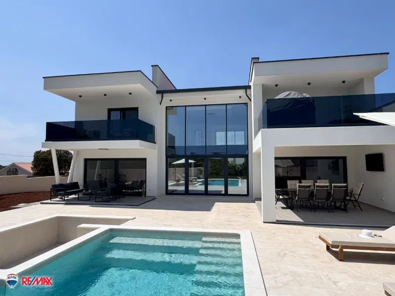 Casa Labin, 360m2 – 3