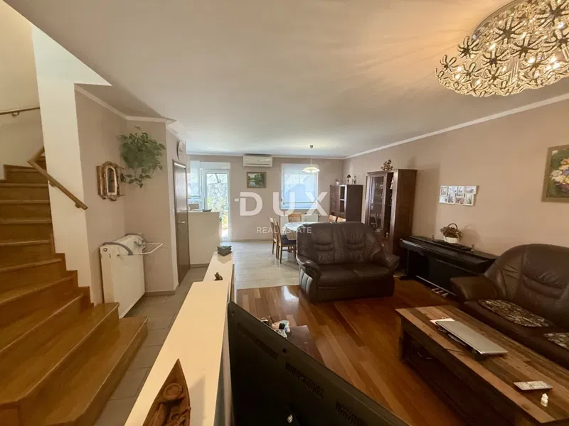 KOSTRENA - 3 bedrooms + living room in a new building with a garden and sea view! – 2