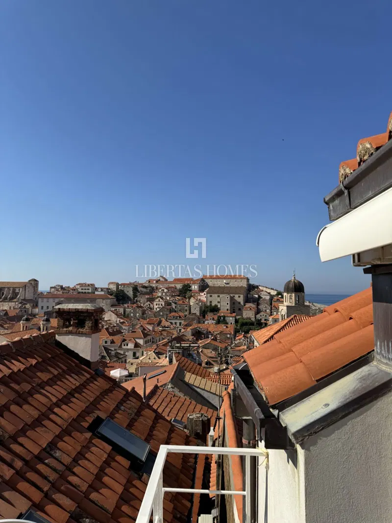 Kuća unutar zidina Starog Grada Dubrovnika – 2