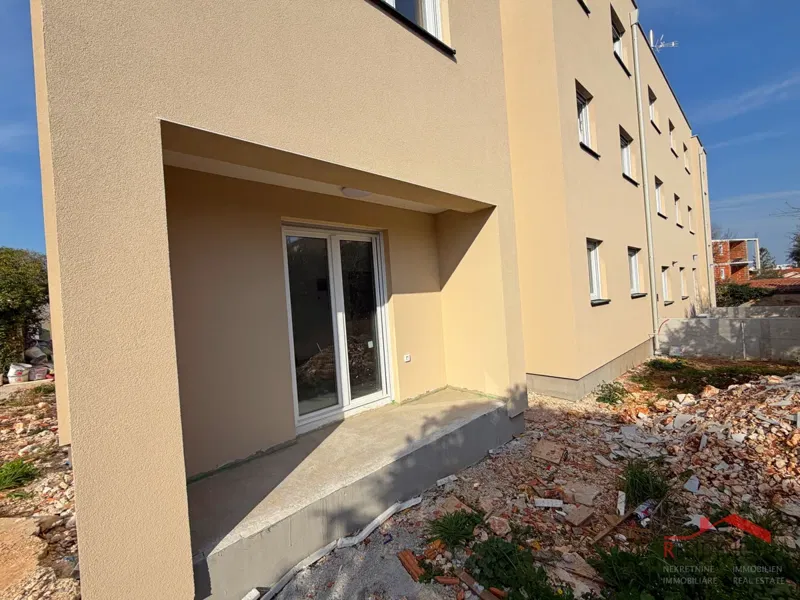 Pola, Valdebek, appartamento al piano terra, 2 camere da letto, posto auto – 2