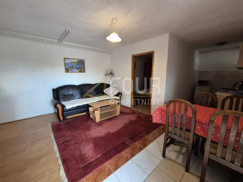 Buzet, 250m2 – 2