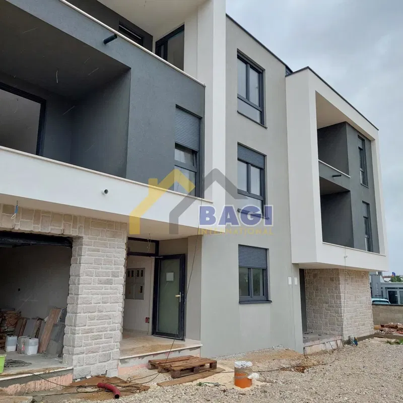 Appartamento a Pola 63,58 m2 - Due camere da letto + 2 posti auto – 2