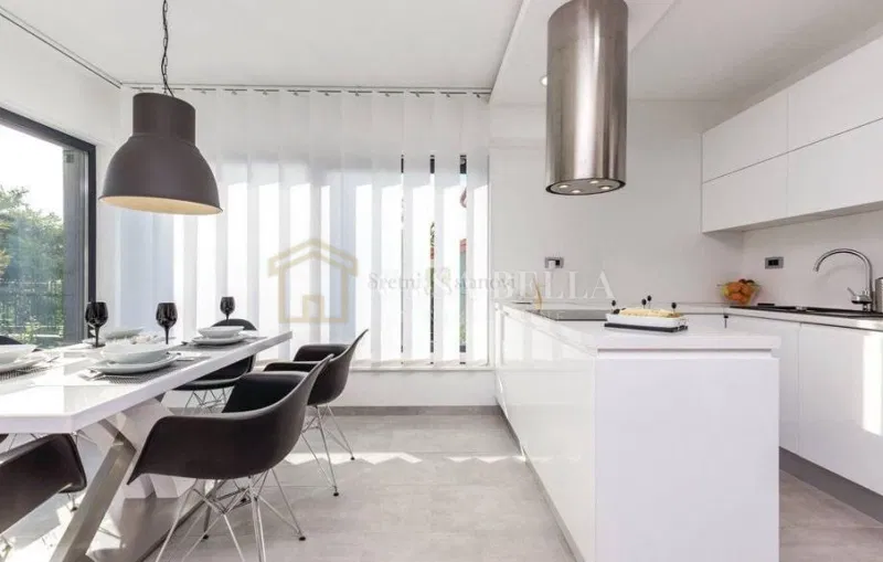 Kostrena, 65m2, 2S+DB, 150m2 okućnice – 2