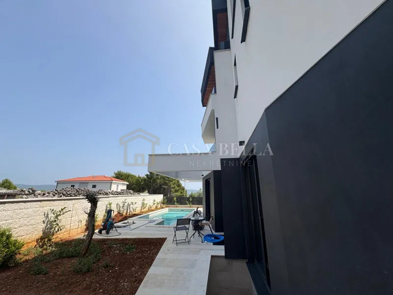Krk, novogradnja, 144m2, vlastita konoba i 2 parkirna mjesta! – 3