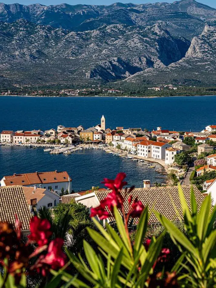 Atraktivno zemljište uz morsku obalu u Vinjercu,2754 m² – 2