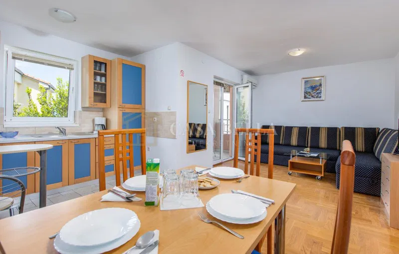 Prodaje se 3-sobni stan u kući – Malinska, otok Krk, 62 m² – 3