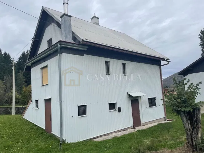 Gerovo-Vode,samostojeća kuća 200 m2