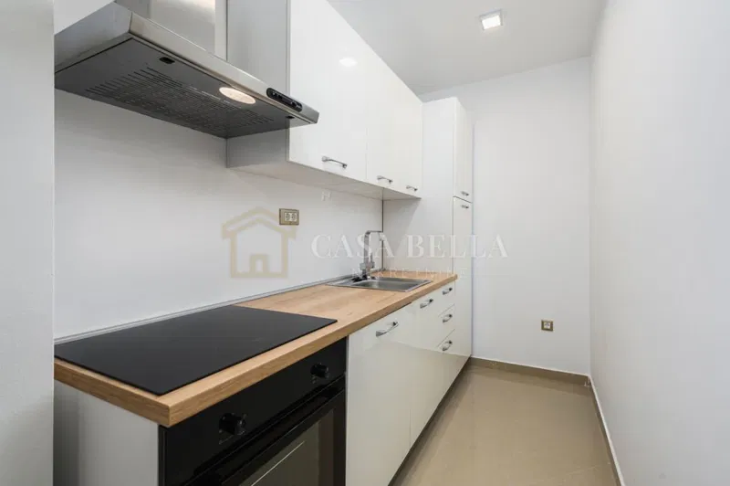 Novigrad- 94m2, prvi red do mora! – 3