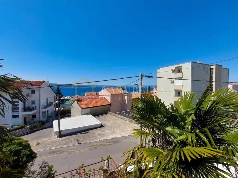 CRIKVENICA - namješten stan sa garažom i dvorištem na odličnoj lokaciji – 2