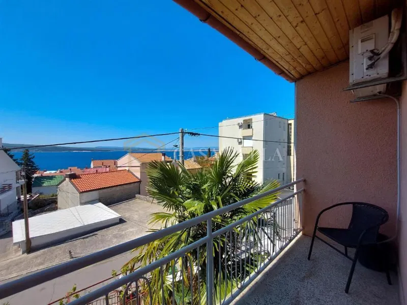 CRIKVENICA - namješten stan sa garažom i dvorištem na odličnoj lokaciji – 3