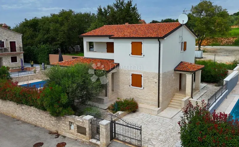 Dom Kaštelir, Kaštelir-Labinci, 190m2 – 2