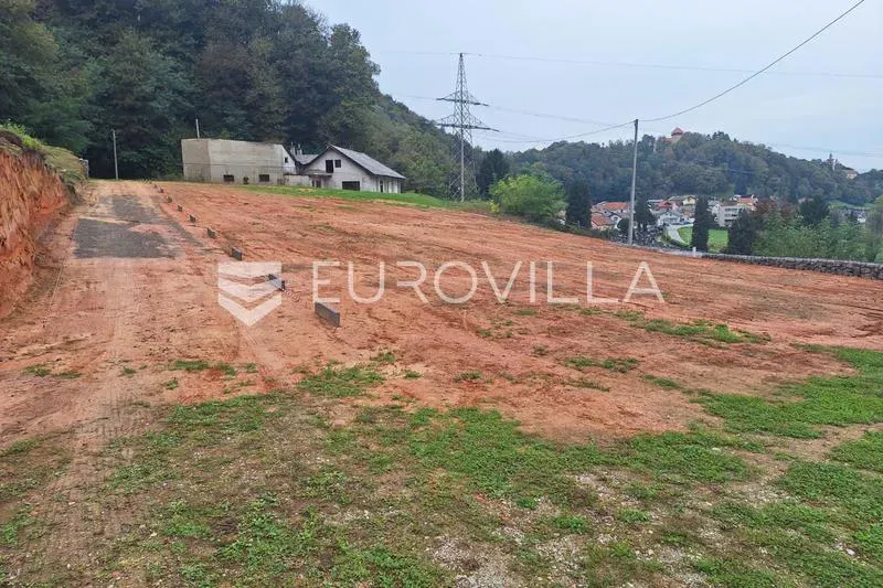 Terreno Karlovac – 3