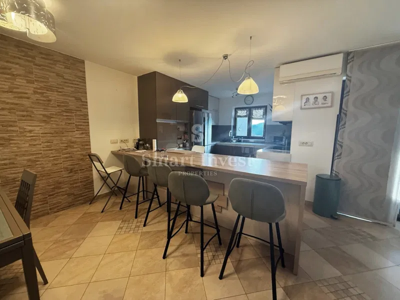 KASTAV - REŠETARI, 4-sobno stanovanje z 2 balkonoma, pogledom na morje in parkiriščem, za najem – 2