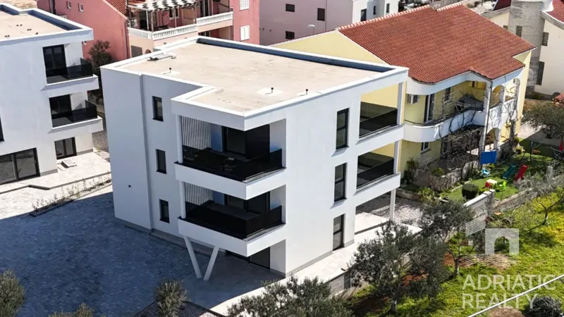 Vodice, ampio appartamento bilocale a 600 m dalla spiaggia – 2