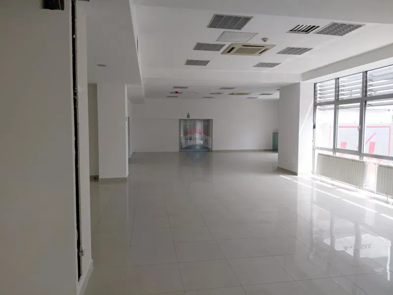 Attività commerciale Donja Dubrava, 800m2 – 2