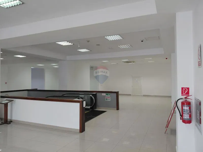 Attività commerciale Donja Dubrava, 800m2 – 3
