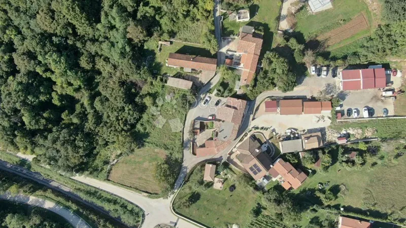 Építési telek Žminj, 2.351m2 – 3