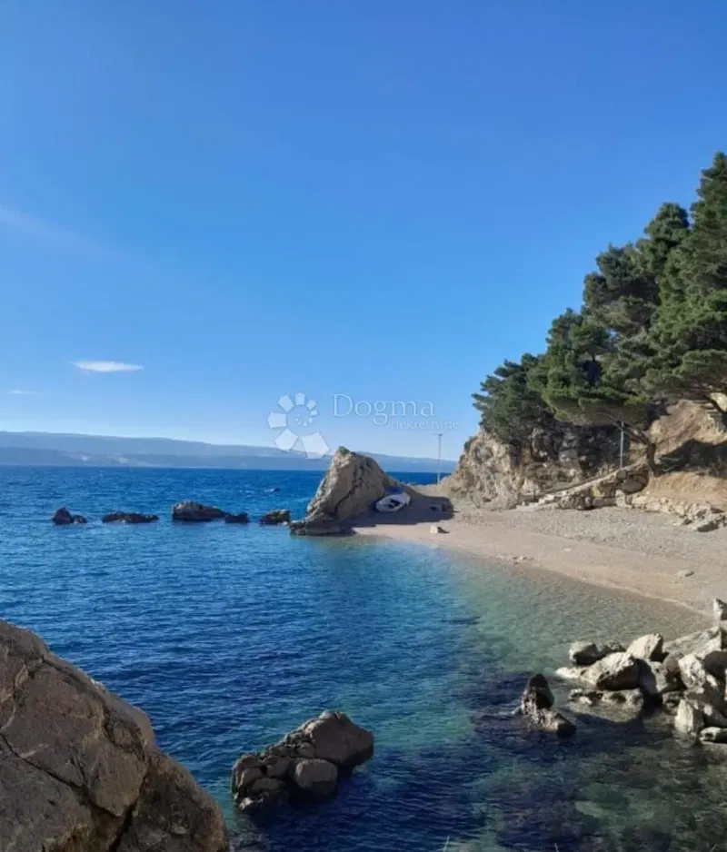 Építési telek Marušići, Omiš, 312m2 – 2