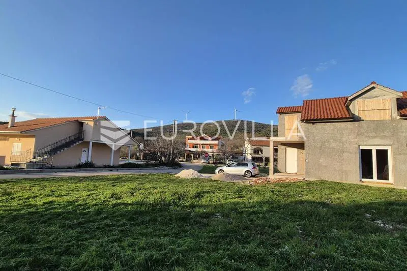 Šibenik, Boraja, house under construction on a large plot – 3
