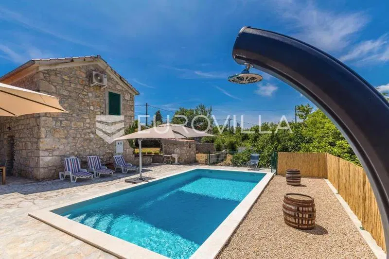 Casa Rasopasno – 3