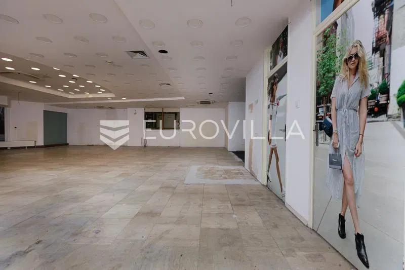Rijeka city center, ground, floor commercial space 169 m² with two display windows, long, term lease – 3