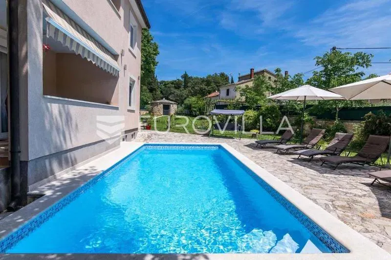 Istria, Pula, house with swimming pool, gym and solar system – 2