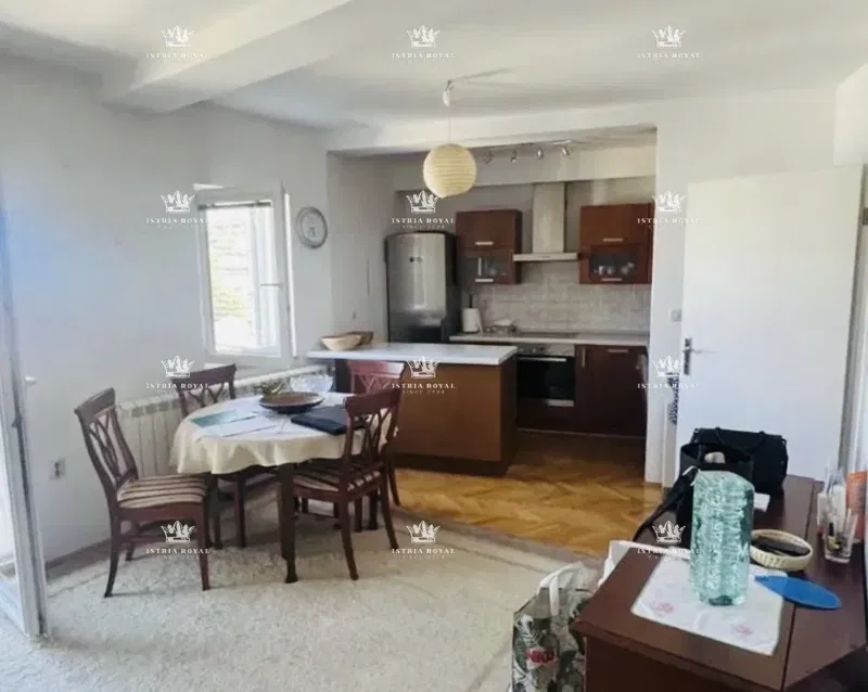 Vendita appartamento Rovigno – 68 m², 2 camere da letto, vista mare, 80 m dal mare | Istria – 2