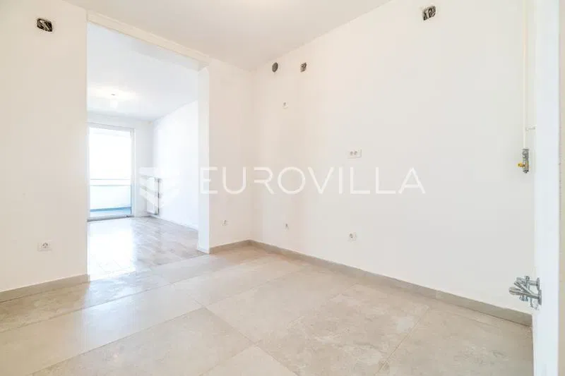 Zagreb, Gornja Dubrava, commercial space net usable area 132 m² with two outdoor parking spaces – 3
