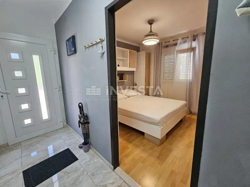 Fažana, house with two separate apartments, close to the center and beaches – 2