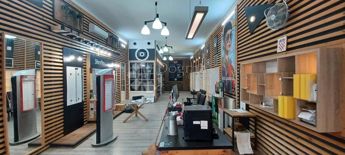 Lokal użytkowy Centar, Vinkovci, 170m2