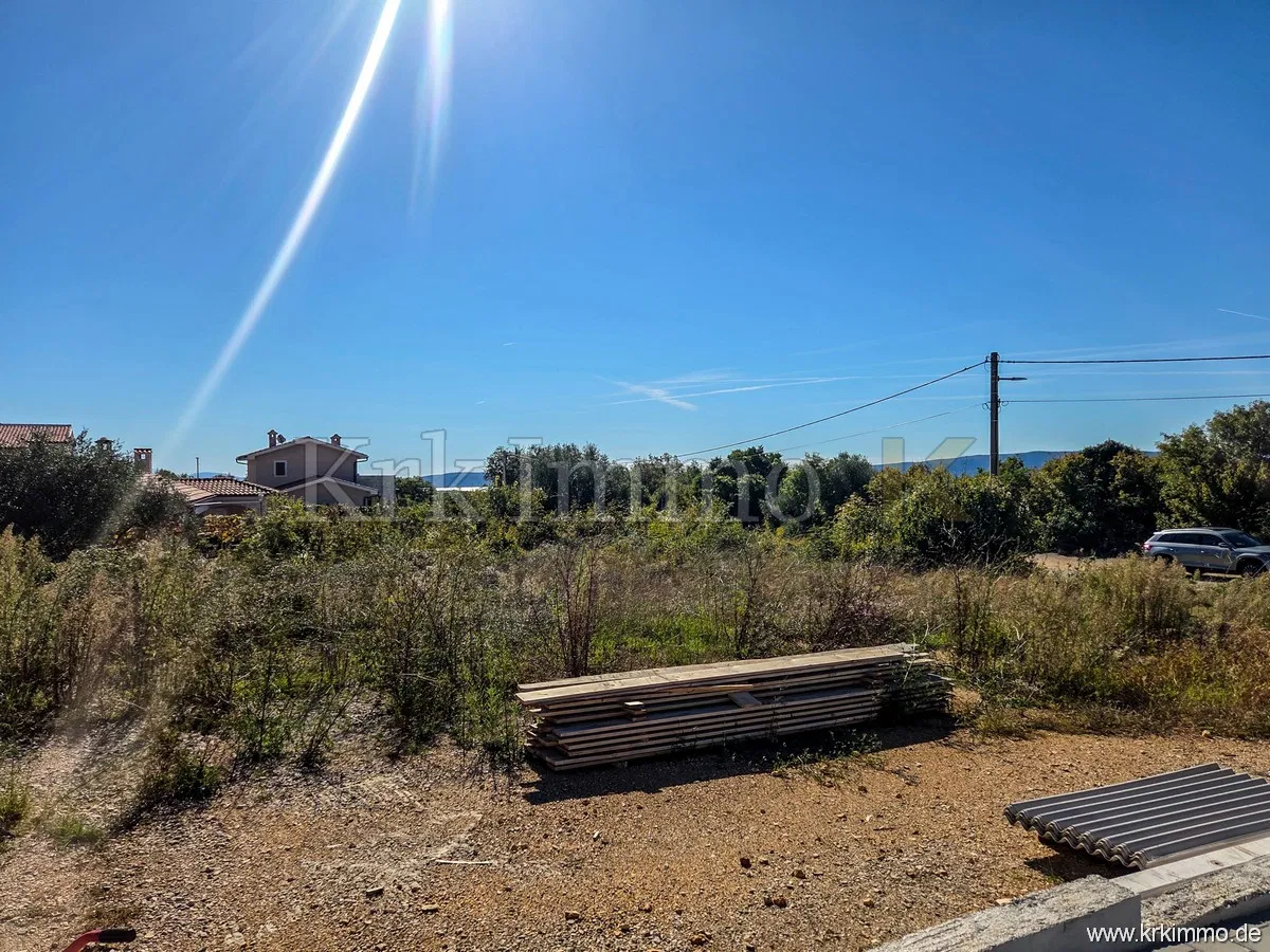 PRODAJA: Građevinsko zemljište s pogledom na more