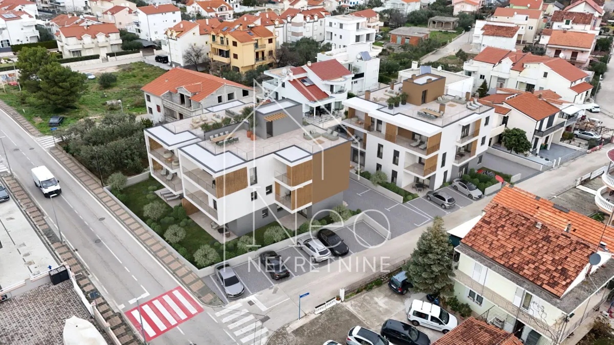 Stanovi s krovnom terasom, novogradnja, Vodice