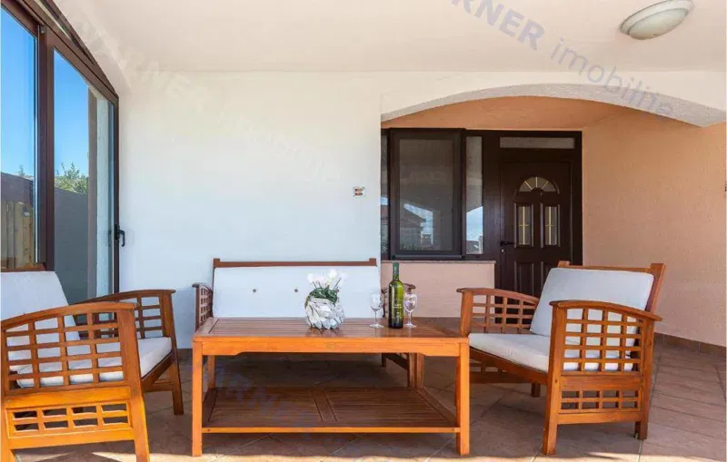 Punat, for sale - Detached house with a swimming pool! – 3