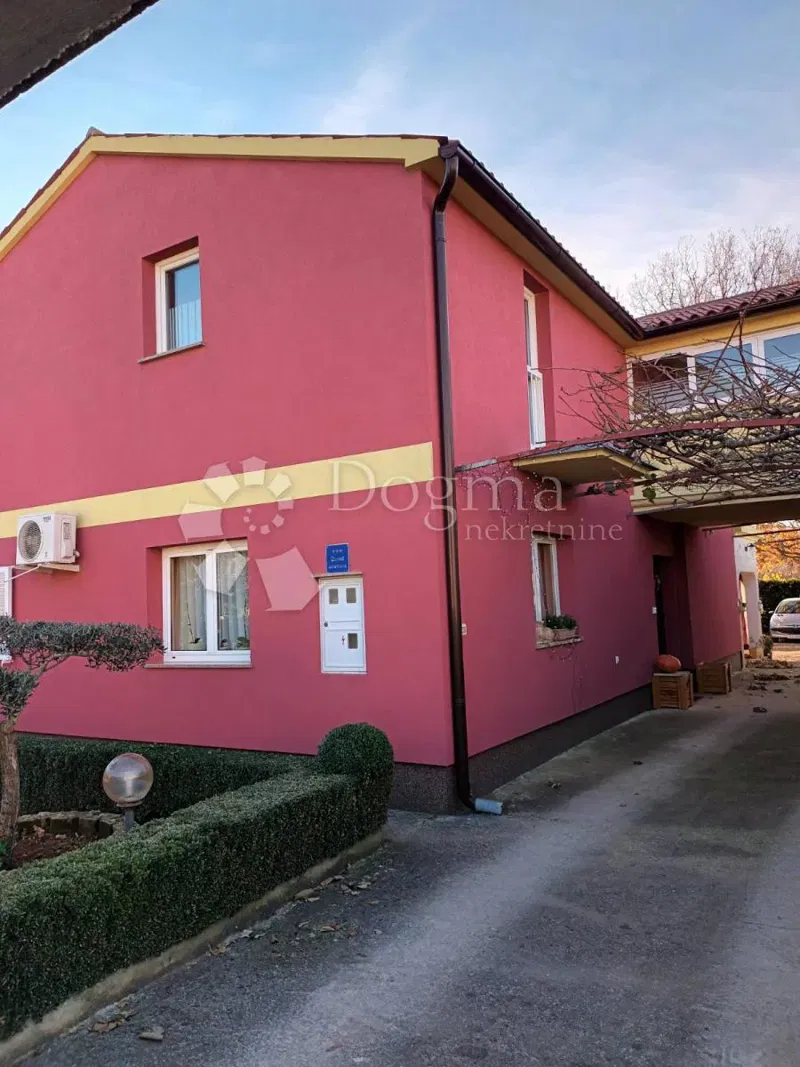 Casa Šišan, Ližnjan, 221m2 – 2