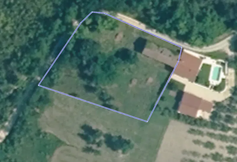Grožnjan area, stone house with large plot of land – 2
