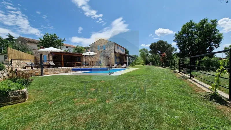 Poreč, Surroundings, Renovated Authentic Istrian House with a Large Yard – 2