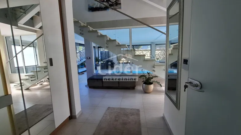 Vila s vanjskim i unutarnjim bazenom,saunom ,Crikvenica – 3