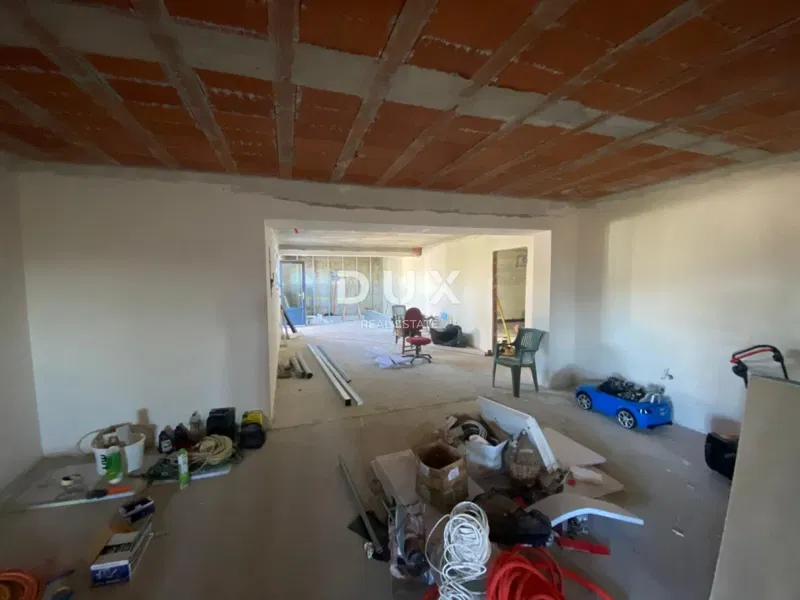 VIŠKOVO, CENTRO - locale commerciale di 240 m2 in NUOVO EDIFICIO + 8 posti auto! OCCASIONE! – 2