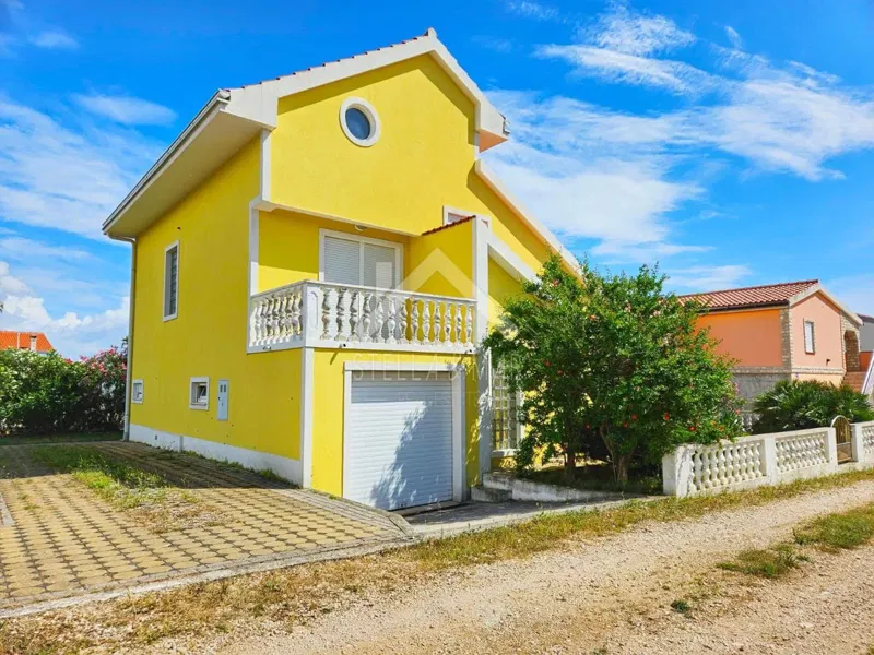 Beautiful family house with garage - Vir – 3