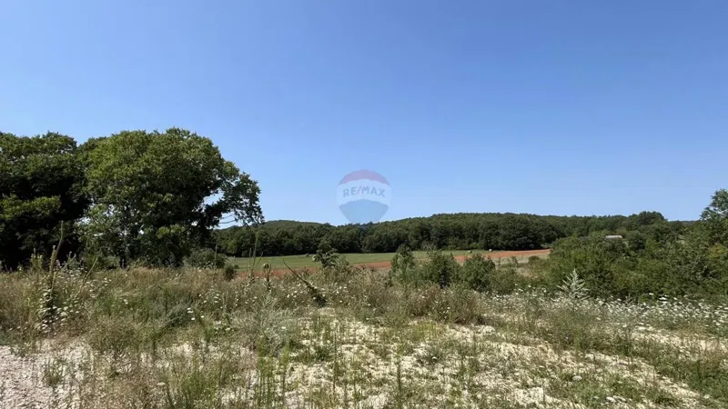 Istra, Vrsar, okolica - građevinsko zemljište sa pravomoćnom građevinskom dozvolom