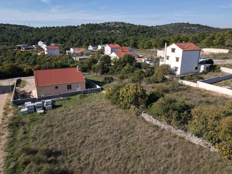 Zemljišče z gradbenim dovoljenjem, Bilice- Šibenik – 2