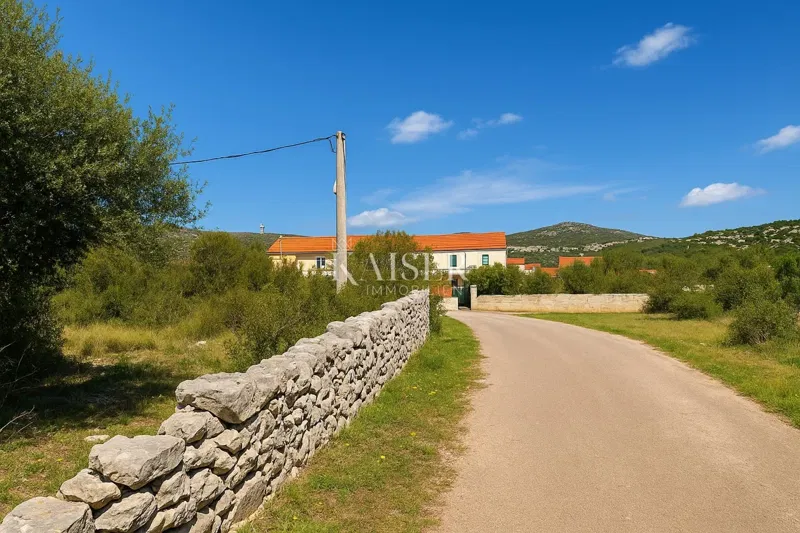 Šibenik – Dubrava | Terreno edificabile di 1819 m² con potenziale per una villa o un investimento – 2