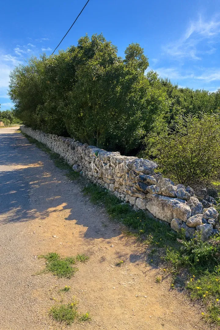 Šibenik – Dubrava | Terreno edificabile di 1819 m² con potenziale per una villa o un investimento – 3
