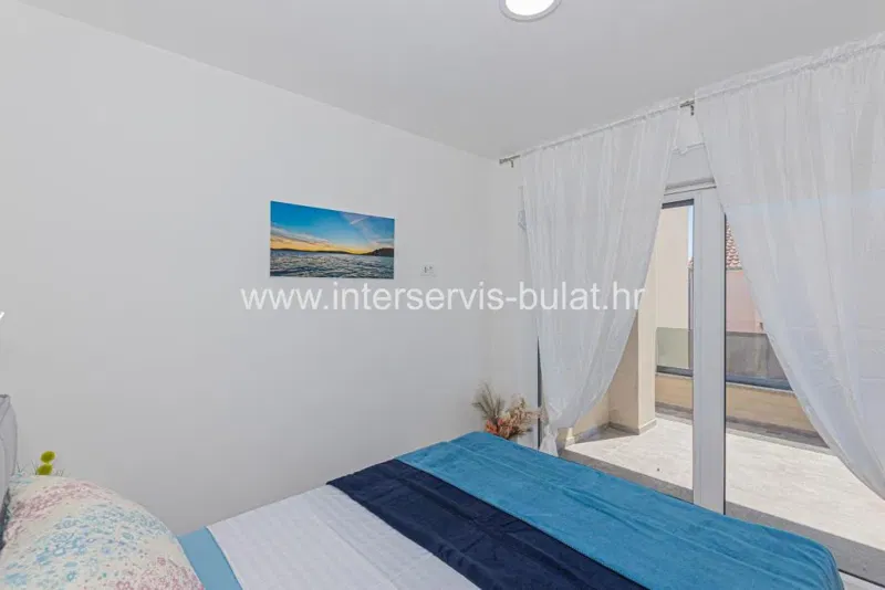 .::: Duplex house with pool :::. – 2