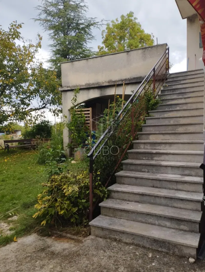 Istria, Poreč – House with a Large Building Plot in a Peaceful Setting – 3