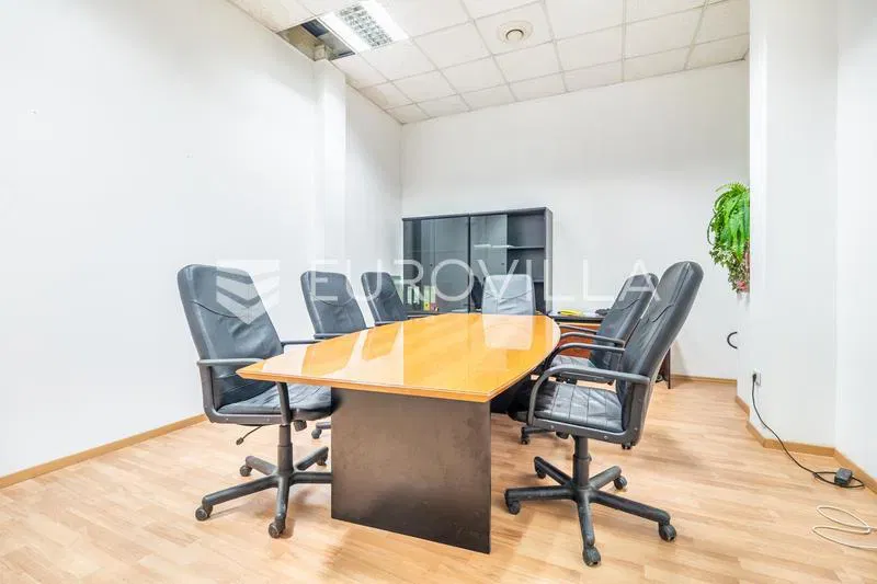 Immobile commerciale Sesvete – 2