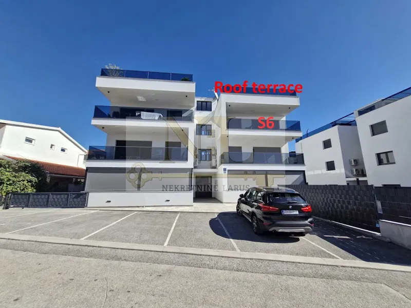 Lakás Okrug Gornji – 3